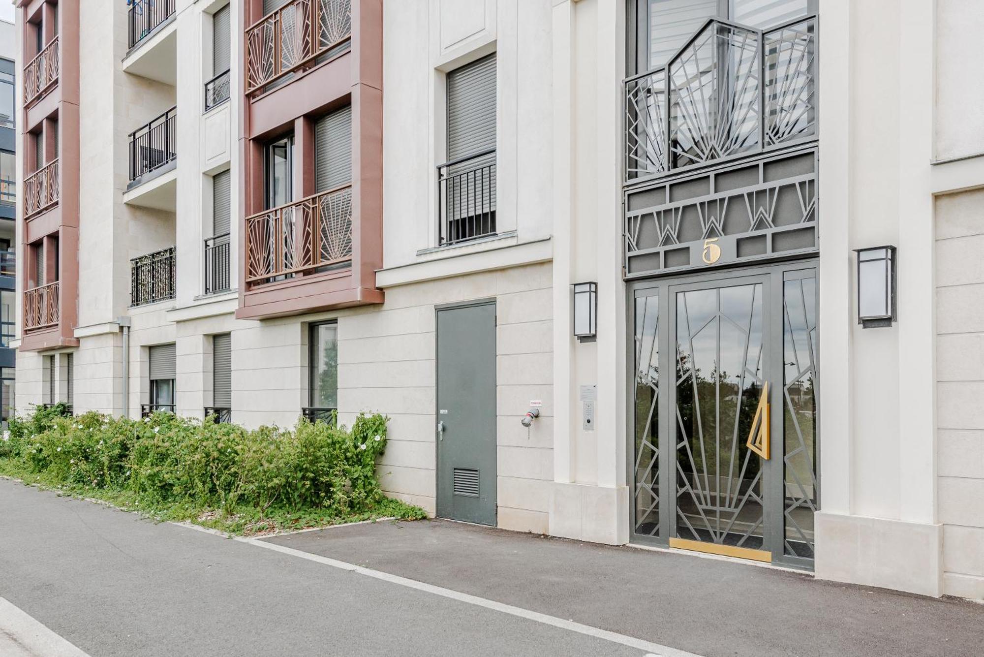 L'Eden - T2 Neuf Avec Loggia Et Parking Prive - Proche Rer A & Disneyland Chessy  Eksteriør billede